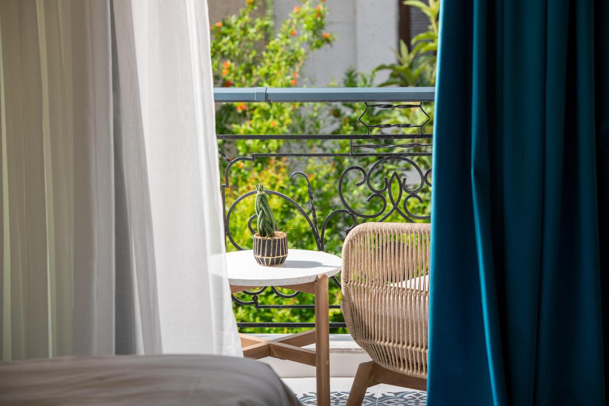 Pela Veranda Exquisite Suites ネオス・マルマラス エクステリア 写真