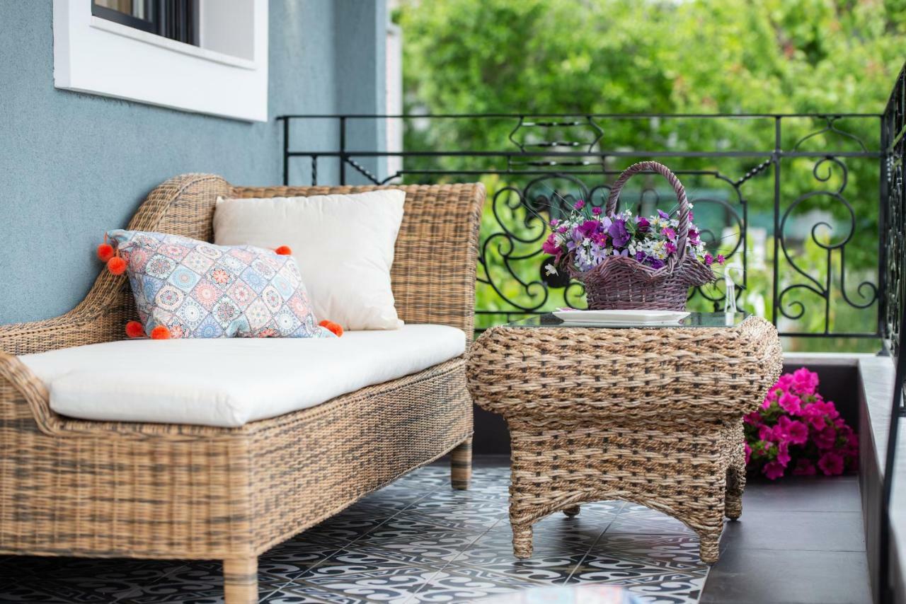Pela Veranda Exquisite Suites ネオス・マルマラス エクステリア 写真