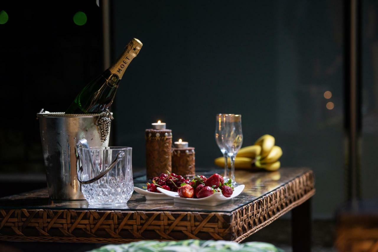 Pela Veranda Exquisite Suites ネオス・マルマラス エクステリア 写真